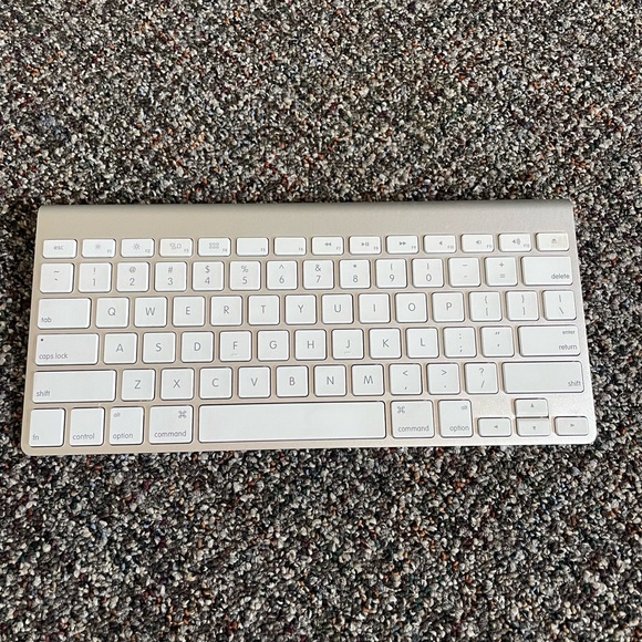 Apple Computers, Laptops & Parts Apple Wireless Keyboard Poshmark